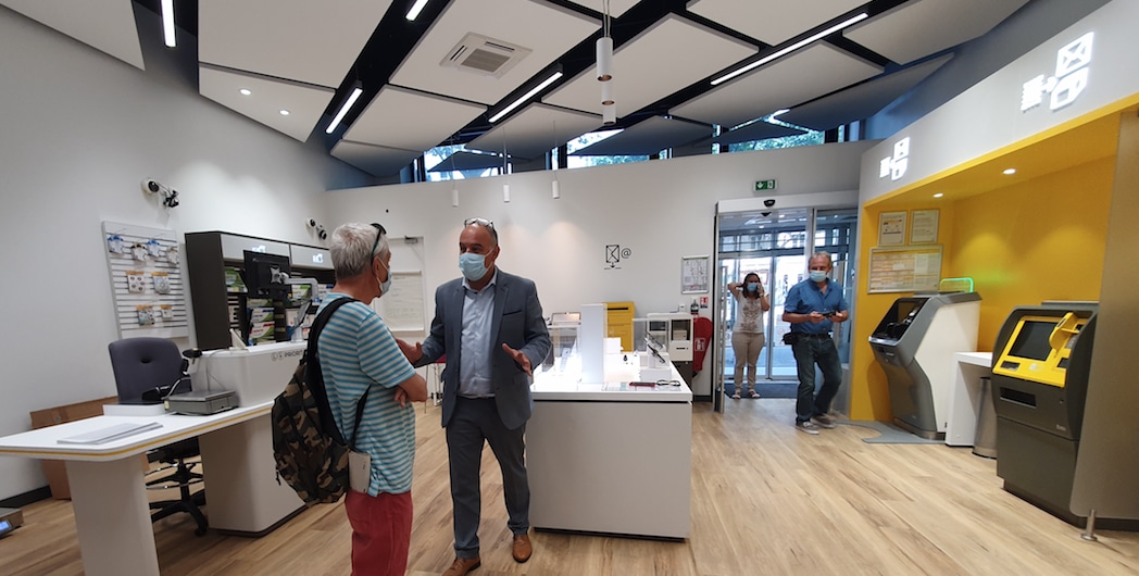 La Poste ouvre à Lyon son premier bureau exclusivement dédié aux