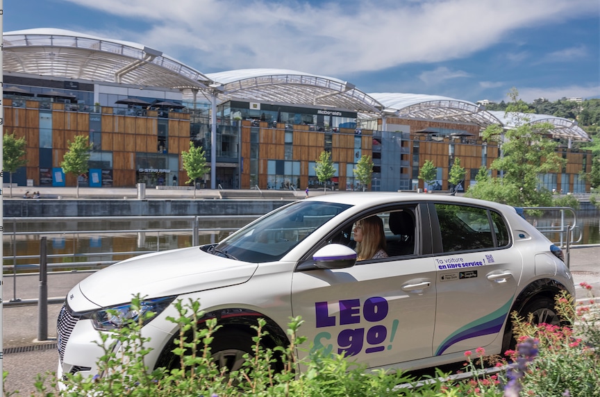 Après l’échec de Bluely de Bolloré, Vulog lance à Lyon son service d’autopartage automobile : “Leo & Go”