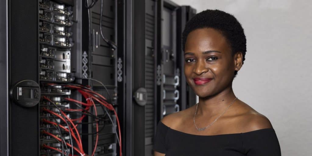 La chercheuse lyonnaise de l’ENS, Stella Bitchebe, lauréate du prix Jeune Talent 2021 pour les femmes et la science