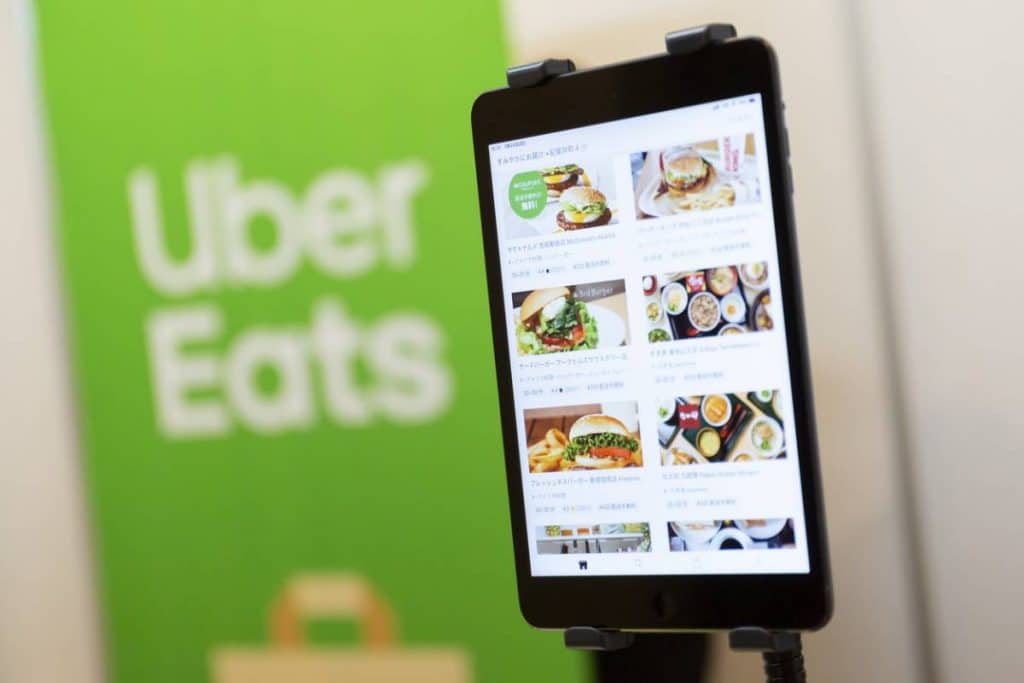 Uber Eats : comment l’entreprise a révolutionné le secteur ?