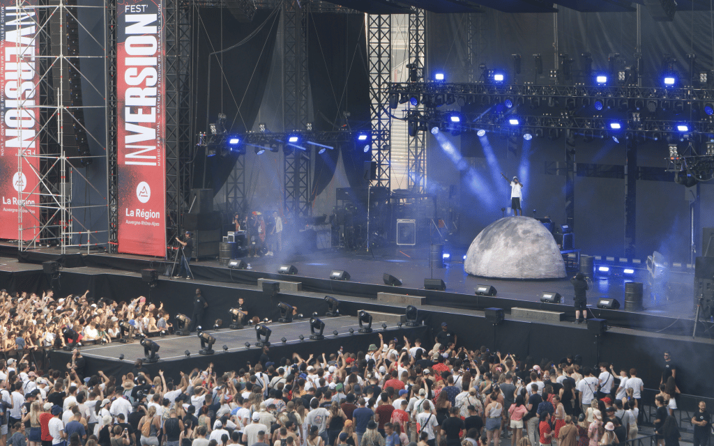 Le rappeur Josman lors du premier soir d'Inversion Fest'