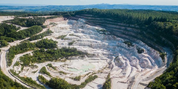 Auvergne-Rhône-Alpes va accueillir Imerys, l’une des plus importantes mines de lithium d’Europe