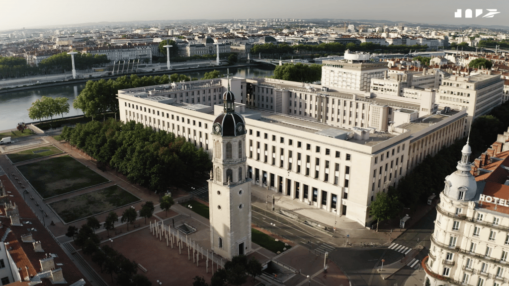 l’Hôtel des Postes de Lyon retrouve sa splendeur après trois ans de travaux