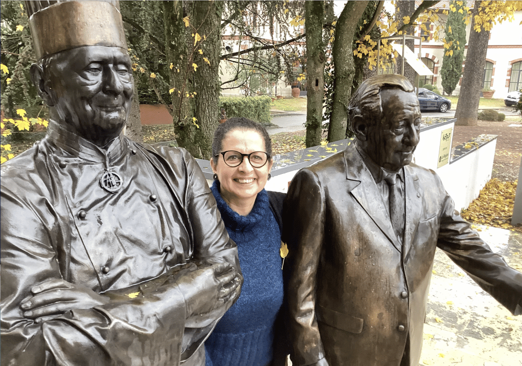 Une cheffe à la tête d’un restaurant à Vienne (Isère), Ryma Prost-Romand, prend la présidence de l’association des anciens élèves de l’Institut Paul Bocuse