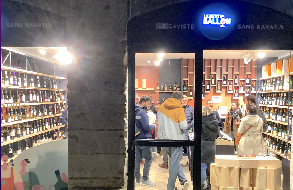 La caviste Petit Ballon ouvre sa première boutique à Lyon