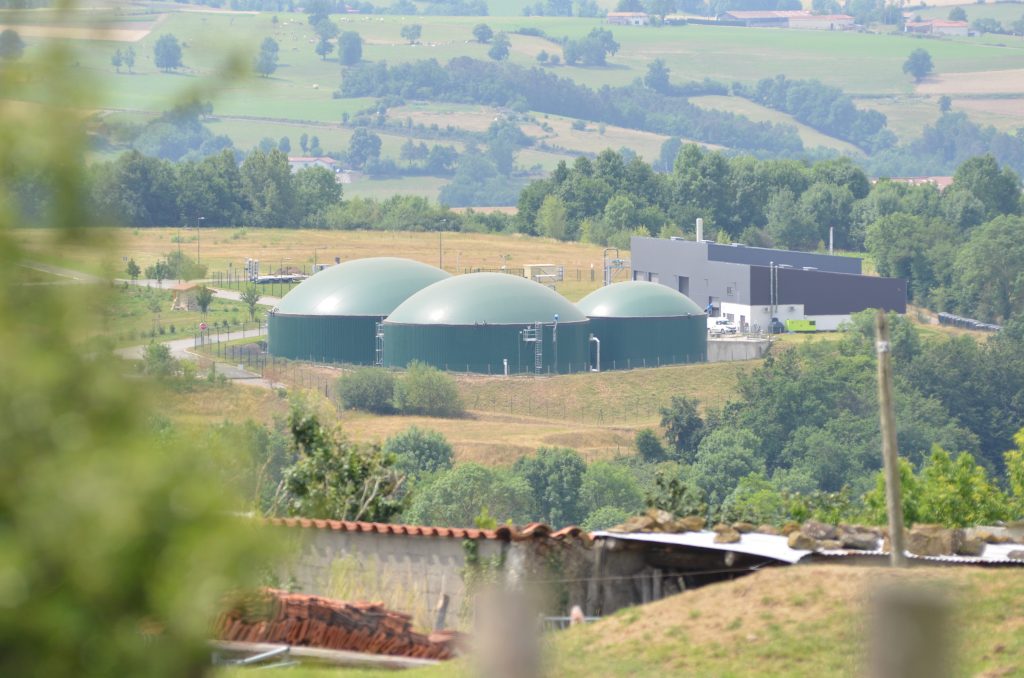 Gaz vert, déjà 45 unités de méthanisation dans la région : Auvergne-Rhône-Alpes, pionnière de la décarbonation