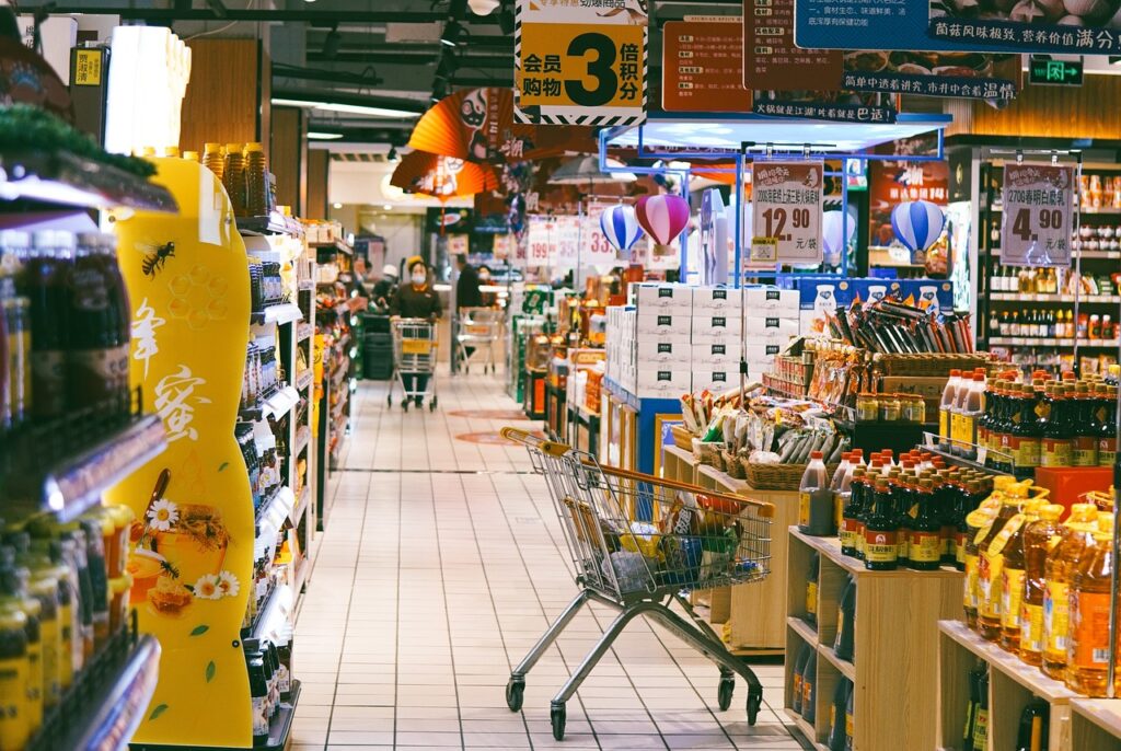 Investir dans un supermarché à Lyon : la solution franchise