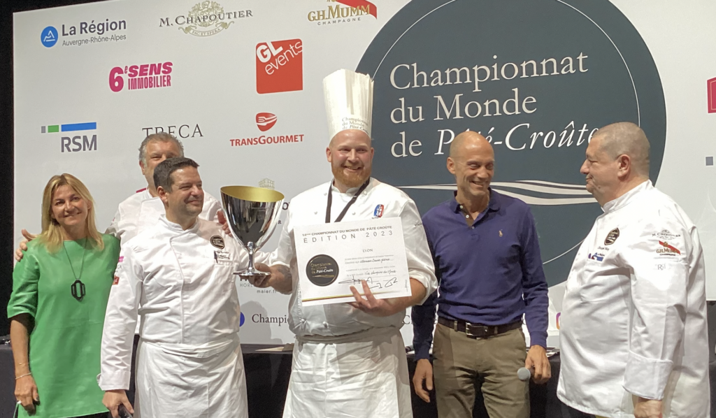 Championnat du Monde du pâté en croûte : Paris, 1er ; Lyon, 2ème et  une femme sur le podium…