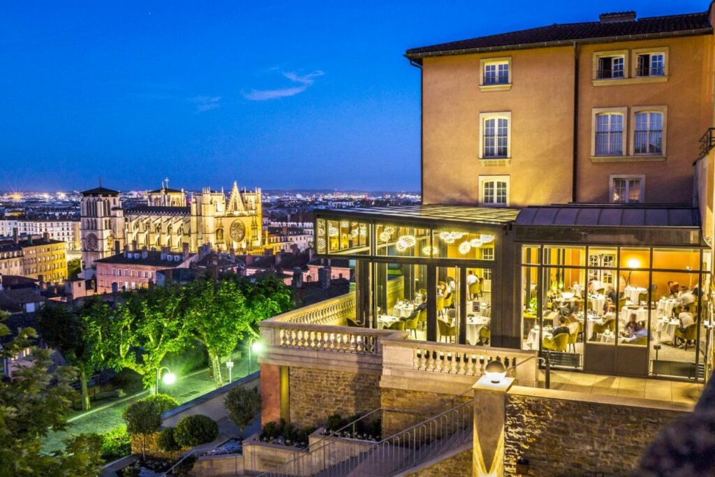 Nouvelle distinction du Guide Michelin qui décerne ses 1ères « Clefs » à deux hôtels lyonnais : Villa Florentine et Villa Maïa