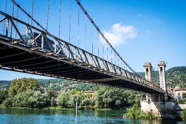 lyon entreprises pont couzon