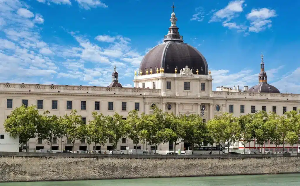 lyon entreprises grand hotel dieu