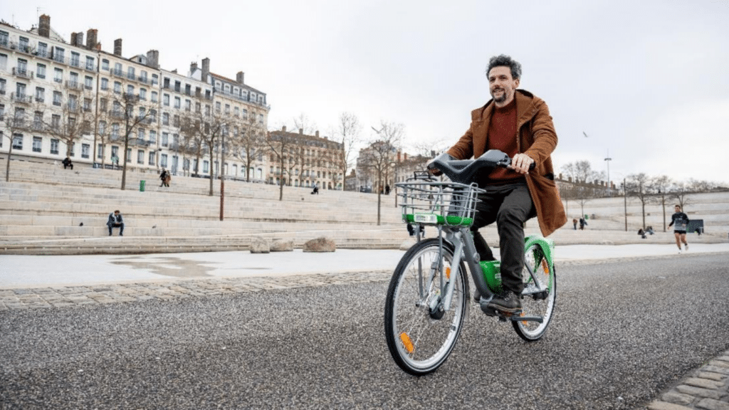lyon entreprises vélov électrique