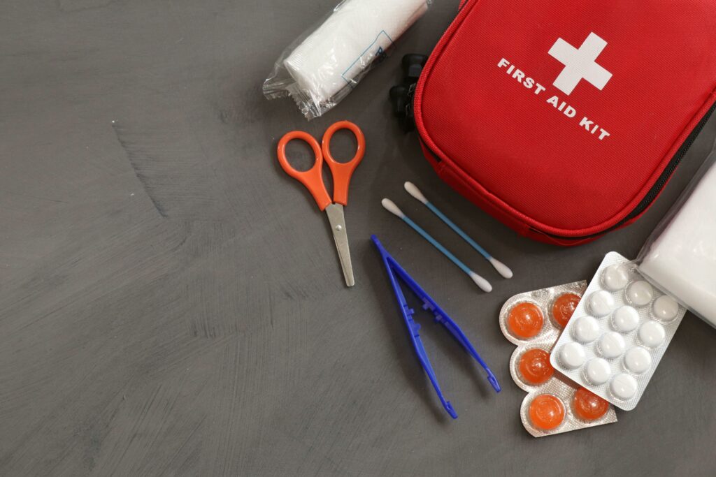 lyon entreprises trousse de secours