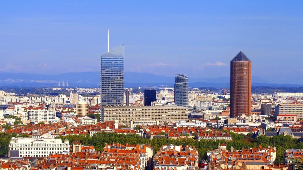lyon entreprises pib aura