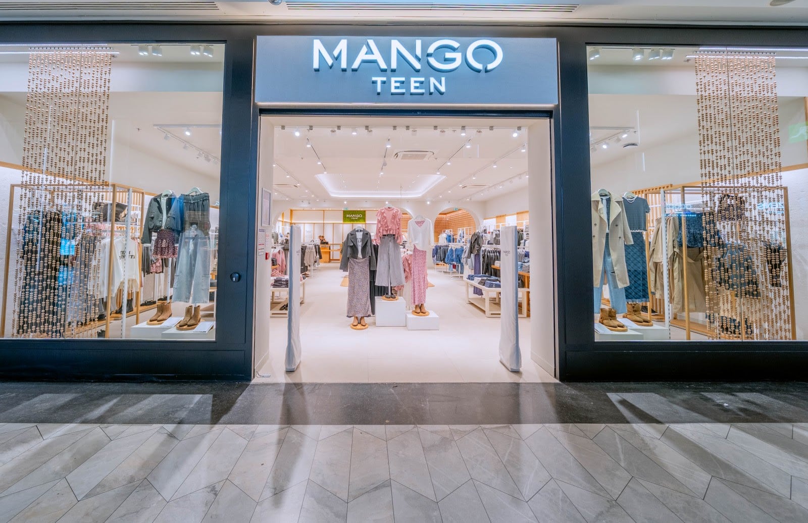 lyon entreprises ouverture mango