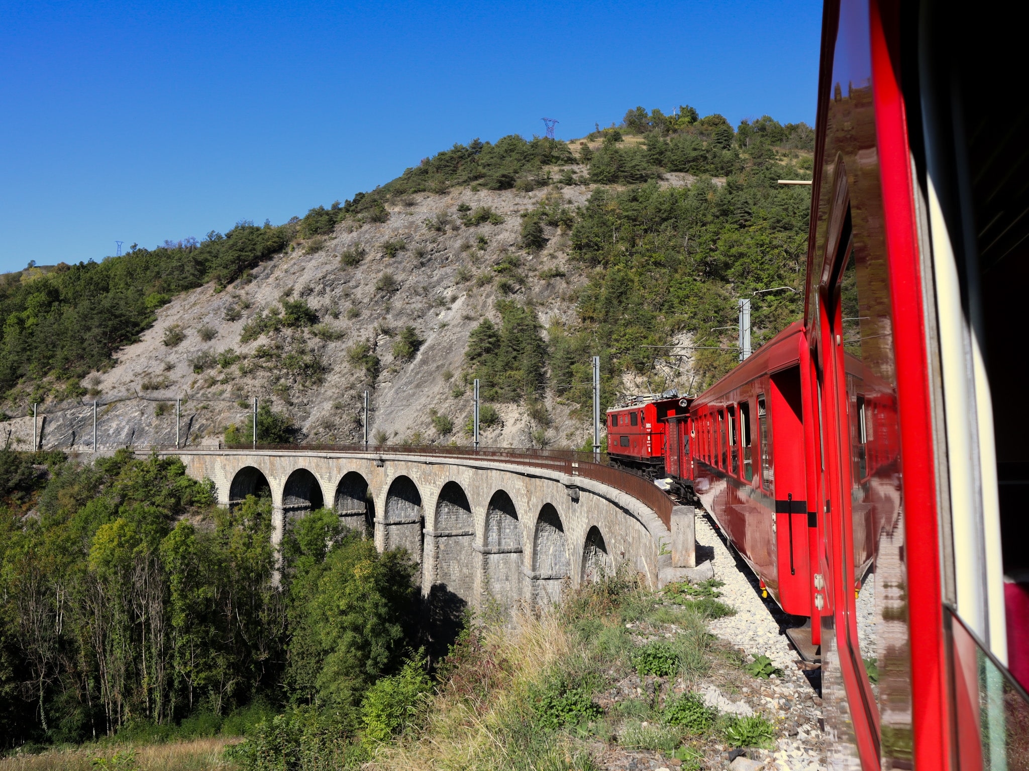 lyon entreprises train grenoble
