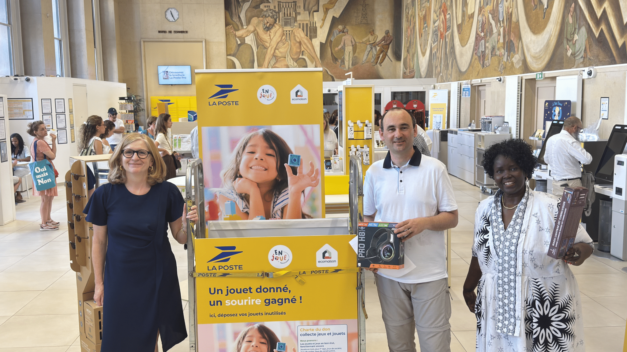 La Poste et Enjoué lancent une grande collecte de jouets dans la métropole lyonnaise