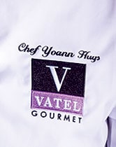 Détail de la broderie VATEL Goumet