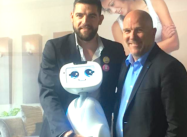 Bruno Bonnell entre au capital de la société francilienne Blue Frog Robotics