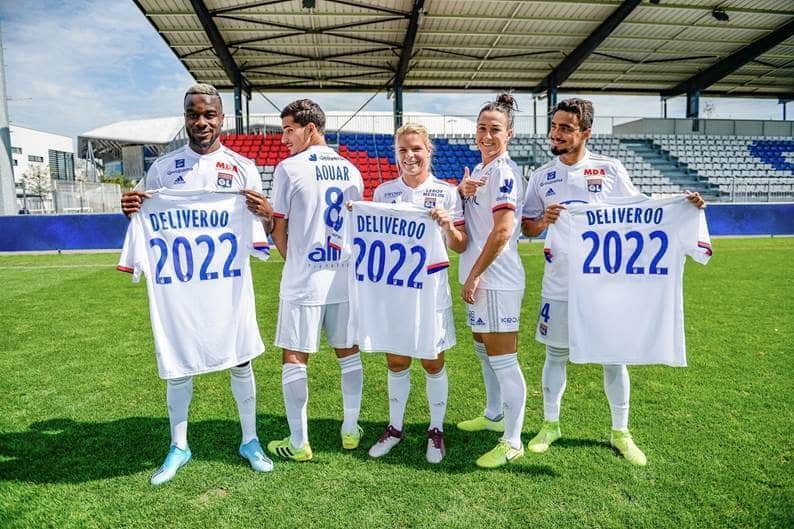 Deux nouveaux sponsors pour l’OL : le maillot et les manches pour Deliveroo et le short pour Teddy Smith…