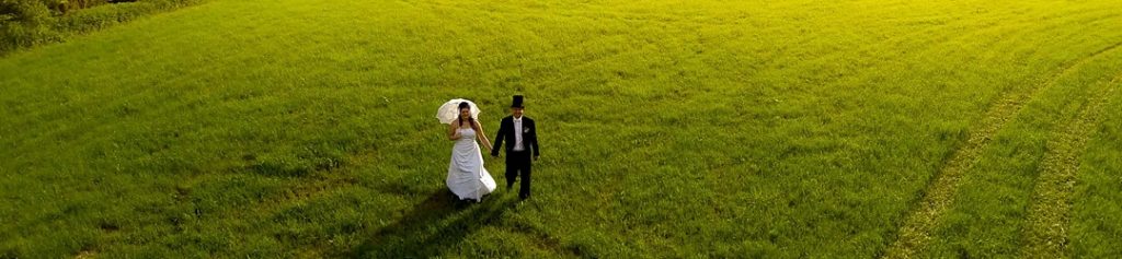 Deux Lyonnais lancent une start-up pour promouvoir la photo de mariage par drone