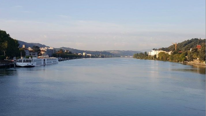 Trafic sur le Rhône : les marchandises plongent de 17 %, les croisiéristes de …92 %