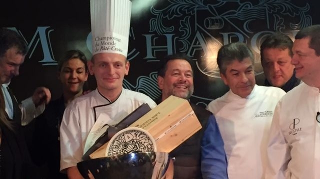 Jérémy Delore (Villefranche), nouveau champion du monde du pâté en croûte