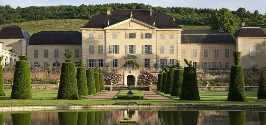 Le plus grand domaine du Beaujolais, le château de la Chaize, acquis par le groupe lyonnais Maïa