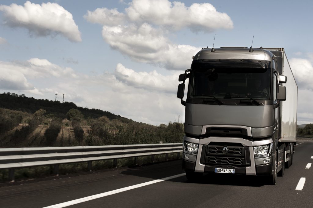 Le Renault Trucks « T » élu « Camion international de l’année 2015 »