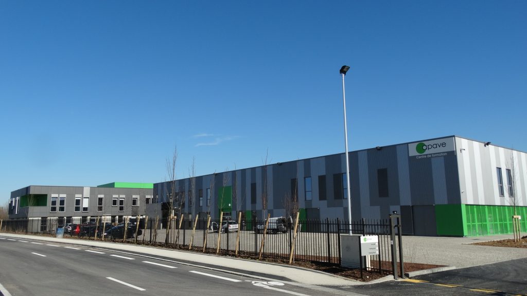 Les Apave inaugurent le 1er octobre ) à St-Priest leur plus grand centre français (5 200 m2) de formation 