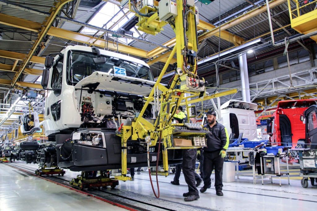 Renault Trucks prévient : 463 suppressions d’emplois, Saint-Priest/Vénissieux très concerné, mais aussi Bourg-en-Bresse