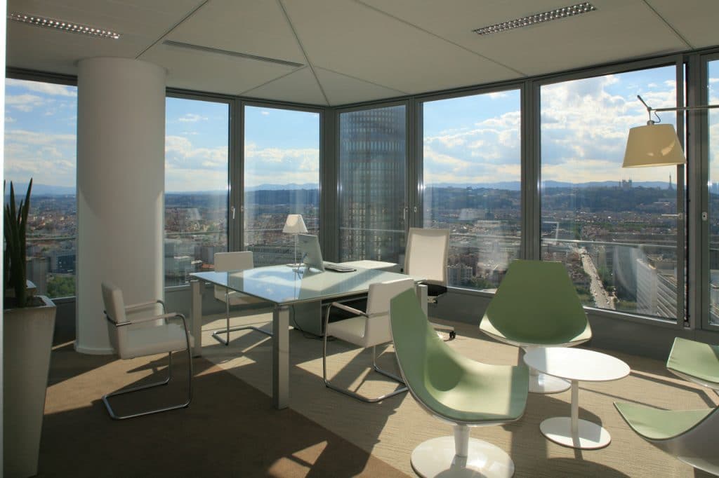 Totalement repensé, le World Trade Center de Lyon s’installe aux deux derniers étages de la Tour Oxygène