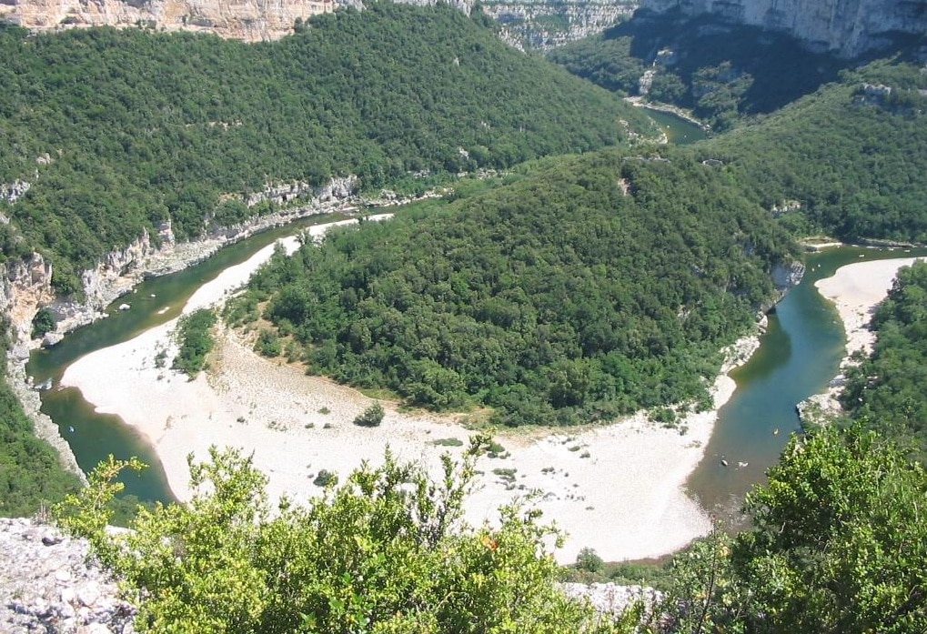Tourisme en Rhône-Alpes : la saison d’été sauvée par un mois d’août flamboyant