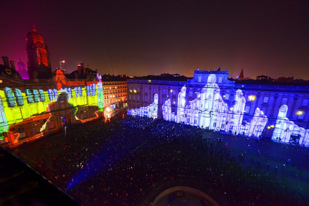 Un budget de 2,6 millions d’euros : la Fête des Lumières fait rayonner les entreprises lyonnaises