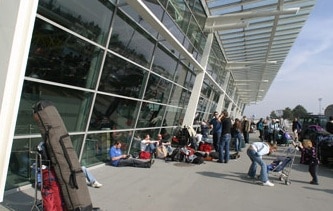 Victime du développement low-cost de Saint-Exupéry, l’aéroport de Grenoble-Isère pourrait mettre la clef sous la porte
